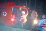 Tim SAR evakuasi pendaki yang tersambar petir