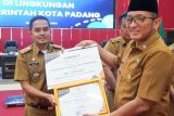 Terbaik Pelaksanaan Padang Bagoro Januari 2024, Hendri Septa Berikan Reward Kepada Tiga RT