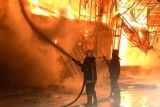 Kebakaran di pusat perbelanjaan Bangladesh tewaskan sebanyak 44 orang