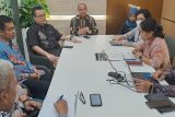 Pimpinan DPRD Wajo konsultasikan perbaikan jalan ke Kementerian PUPR