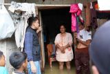 Bupati OI minta warga  terdampak banjir mengungsi bila berpotensi ganggu kesehatan