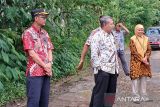 Pj Bupati Temanggung  tinjau jalan rusak di Nglorok