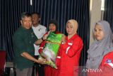 Baznas Makassar salurkan 50 ton beras kepada petugas kebersihan