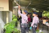 Tim Jibom Gegana Polda DIY sterilisasi sejumlah gereja di Kota Yogyakarta