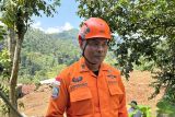 Tim SAR gabungan lanjutkan pencarian 3 korban longsor Cipongkor KBB