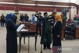 Aluh Rusmala dilantik jadi anggota DPRD NTB gantikan almarhum Satriawandi