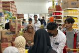 PLN EPI ajak 50 tahfiz Al-Quran belanja sembako