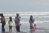 Wisatawan pantai selatan DIY-Jabar perlu waspadai pasang air