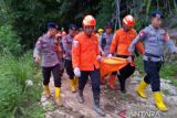 Tim SAR temukan dua korban terakhir tanah longsor di Tana Toraja