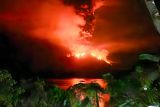 Gunung Ruang, Sulut, tiga kali metetus eksplosif