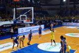 Pukulan tiga poin Kevin Poetiray bawa KSB permalukan SM skor 69-66