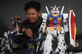 Kontes robot mainan Gundam
