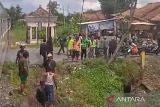 Kerita Api  tujuan Kertapati tabrak bus di pelintasan Martapura