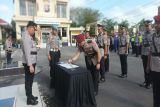 Empat perwira di Polres Kotim dimutasi