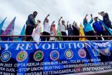 Serikat pekerja di Makassar menuntut perbaikan kesejahteraan buruh