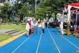 247 sekolah se-Jawa Barat terima penghargaan dari Gubernur saat Hardiknas