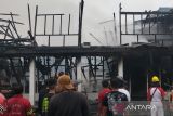 Hotel Anna Buntok hangus terbakar