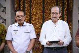 Pemerintah tak batasi jam operasional warung Madura di Bali