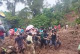 Satu orang meninggal dunia usai ditemukan tertimbun longsor di Sawahlunto