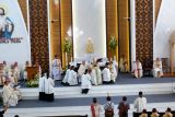 Duta Besar Vatikan menahbiskan Uskup Agung Metropolitan Kupang