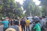 Angkot Kota Boor menabrak sepeda motor, satu orang tewas
