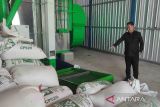 Legislator Kotim dorong pemkab tambah mesin pengering padi ke petani