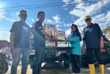 BRI Regional Office Padang bagikan bantuan makanan bagi korban banjir di Sumbar