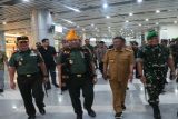 Pangdam XIII/Merdeka sambut kedatangan Panglima TNI di Bandara Mutiara Sis Aljufri Palu