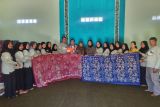 RB Rembang Semen Gresik fasilitasi batik tulis warisan budaya Desa Pasucen
