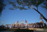 Sejumlah seniman membawakan tari Sang Hyang Dedari dalam acara Balinese Water Purification Ceremony rangkaian World Water Forum ke-10 2024 di Kura-Kura Bali, Denpasar, Bali, Sabtu (18/5/2024). ANTARA FOTO/Media Center World Water Forum/Aprillio Akbar/wsj.