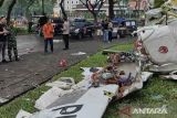Pesawat jatuh di BSD terbang dari Tanjung Lesung-Pondok Cabe