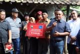Bupati Lampung Selatan serahkan CSR ASDP Cabang Bakauheni