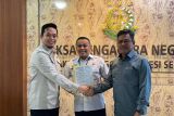 BPN Barru serahkan bukti legalitas tanah 40 hektare ke PLN UIP Sulawesi