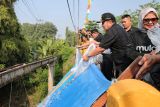 Gubernur lakukan restocking 40 ribu benih ikan di Lampung Utara