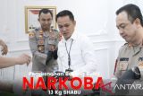 Polisi Palembang musnahkan dan buang ke kloset 13 kilogram sabu sitaan