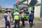 Polres Wonosobo periksa kelengkapan 77 bus pariwisata