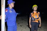 Tim SAR cari pemancing yang hilang di pantai Pesisir Barat