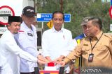 Jokowi meresmikan Jalan Tol Pekanbaru-Padang ruas Bangkinang-Pangkalan di Riau