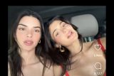 Kylie dan Kendall Jenner nyanyikan lagu Billie Eilish