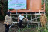 Bantu masyarakat Mangkarab sediakan air bersih hadapi kemarau, PT MPL sumbang sumur bor