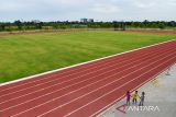 Foto suasana kompleks Stadion Madya Atletik Sumut Sport Center yang akan digunakan untuk Pekan Olahraga Nasional (PON) XXI Aceh-Sumut di Batang Kuis, Deli Serdang, Sumatera Utara, Sabtu (15/6/2024). Stadion yang mampu menampung 2.507 penonton tersebut sudah mencapai 100 persen dan siap digunakan pada PON XXI Aceh-Sumut 2024. ANTARA FOTO/Fransisco Carolio