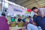 BRI Regional Manado berkurban bantu warga membutuhkan