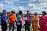 Pj Bupati Kapuas salurkan bantuan kebakaran di Desa Saka Tamiang