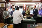 Pertemuan Prabowo-KIM rembuk strategi pertahanan negara, papar Anies