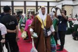 Bea Cukai Makassar periksa ponsel baru jamaah haji