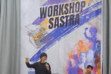 Workshop sastra di Padang