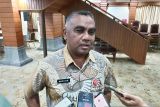 Satpol PP Semarang segera razia atribut politik di pohon