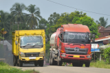 Larangan kendaraan sumbu tiga di jalur alternatif Padang - Bukittinggi