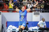 Pevoli putri Jakarta Electric PLN Yolla Yuliana melakukan selebrasi usai mencetak angka saat melawan tim Jakarta Popsivo Polwan pada pertandingan Final Four PLN Mobile Proliga 2024 di GOR Bung Tomo, Surabaya, Jawa Timur, Kamis (4/7/2024). Jakarta Electric PLN mengalahkan Jakarta Popsivo Polwan dengan skor 3-1 (16-25, 25-20, 27-25, dan 28-26). Antara Jatim/Rizal Hanafi/um 