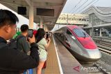 Kereta cepat Whoosh catat berangkatkan 450 ribu penumpang selama musim liburan
